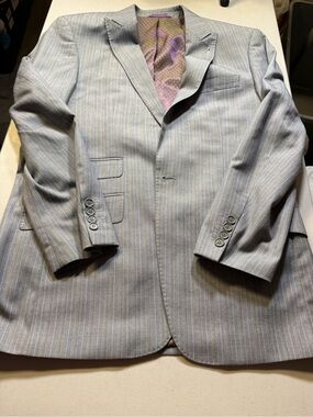 Men’s Light Gray Pinstripe Suit Jacket - Modern Tailored Blazer